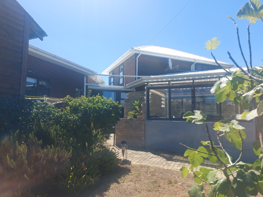 5 Bedroom Property for Sale in De Bakke Western Cape